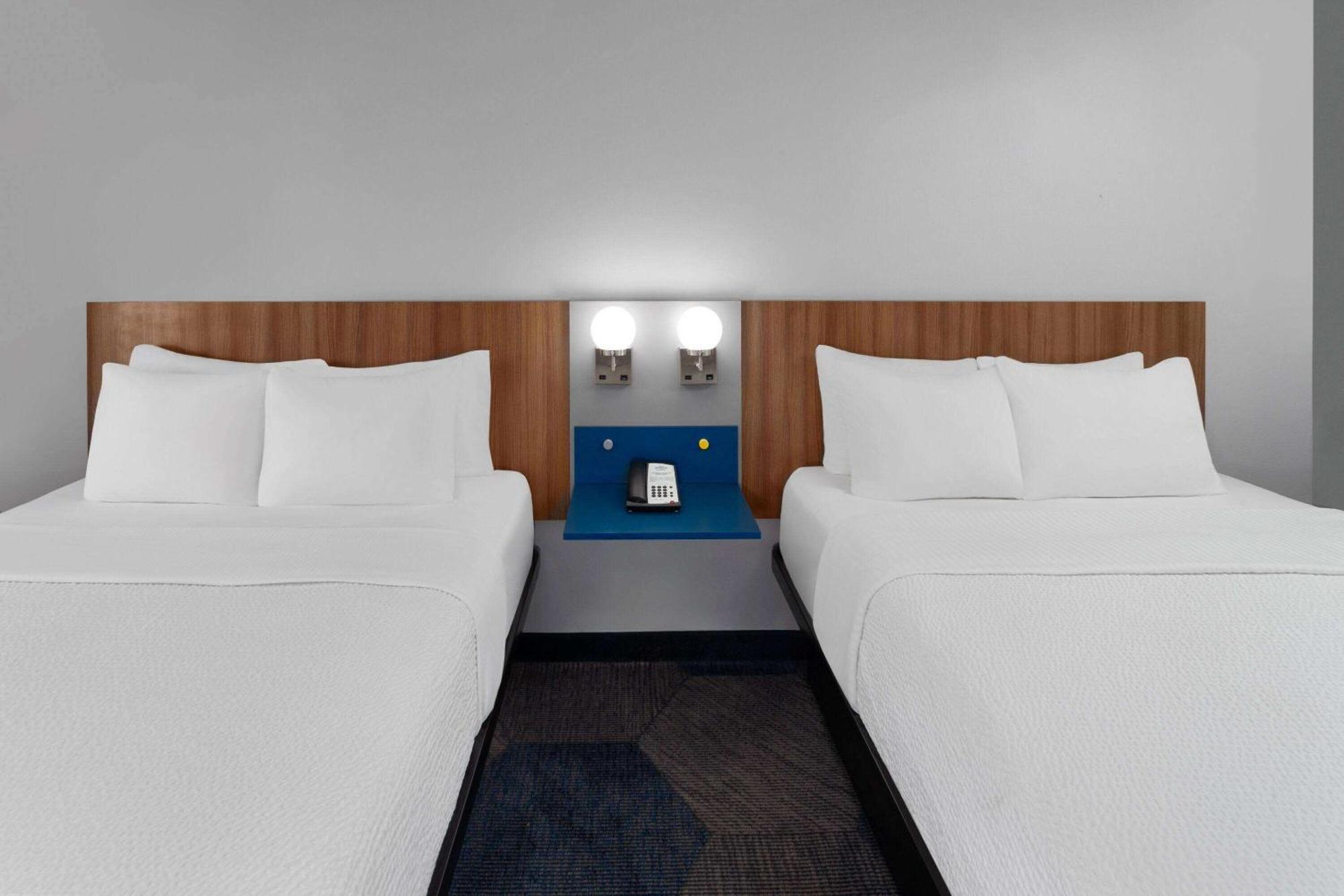 Microtel Inn By Wyndham Janesville Εξωτερικό φωτογραφία