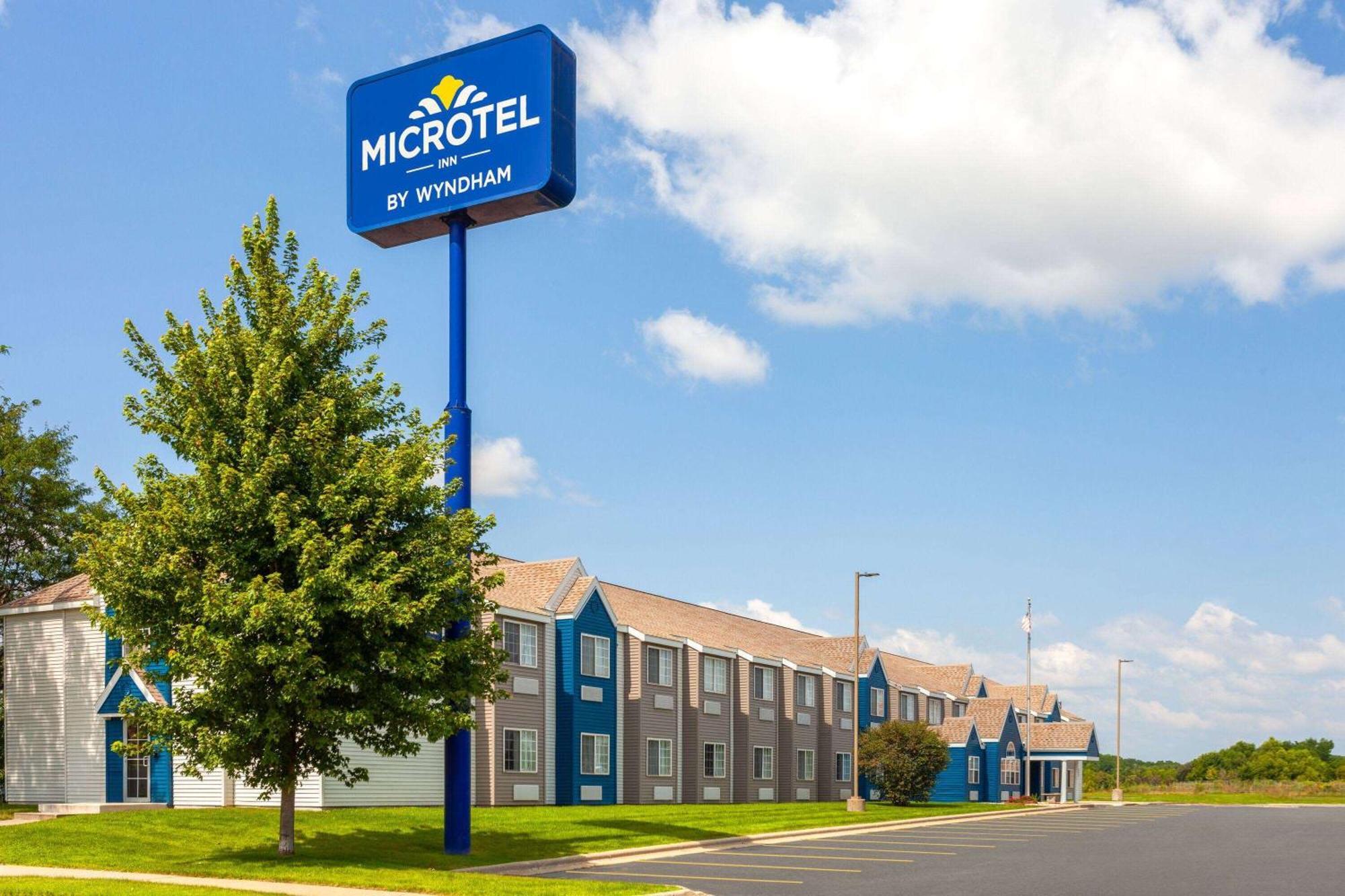 Microtel Inn By Wyndham Janesville Εξωτερικό φωτογραφία