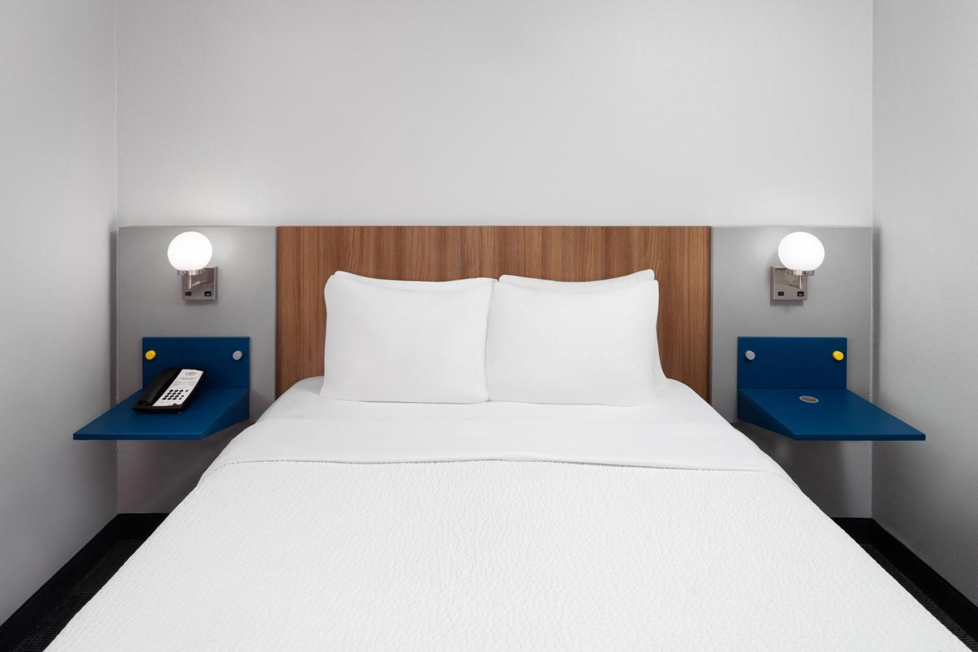 Microtel Inn By Wyndham Janesville Εξωτερικό φωτογραφία